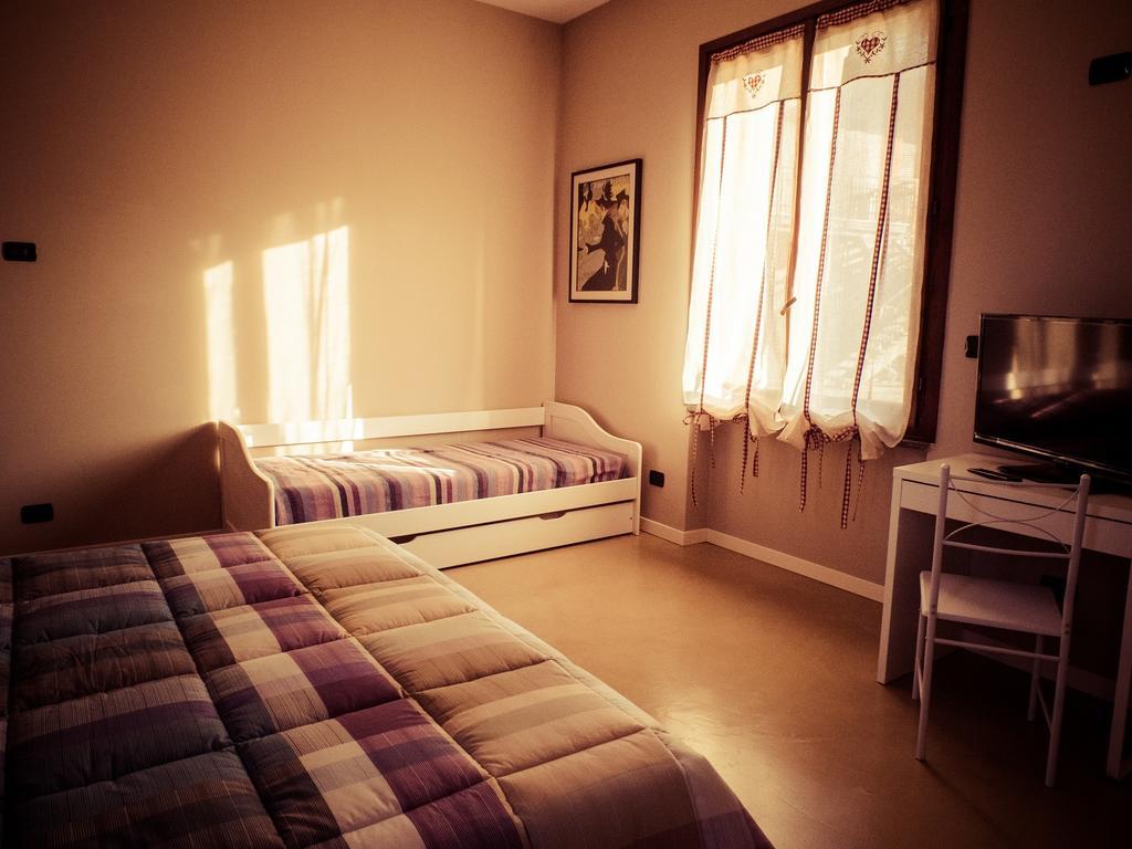B&B Aurora Bergamo Room photo